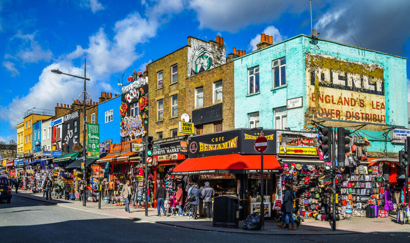 Camden_Town_Streetcorner_-_2015_-_London_England